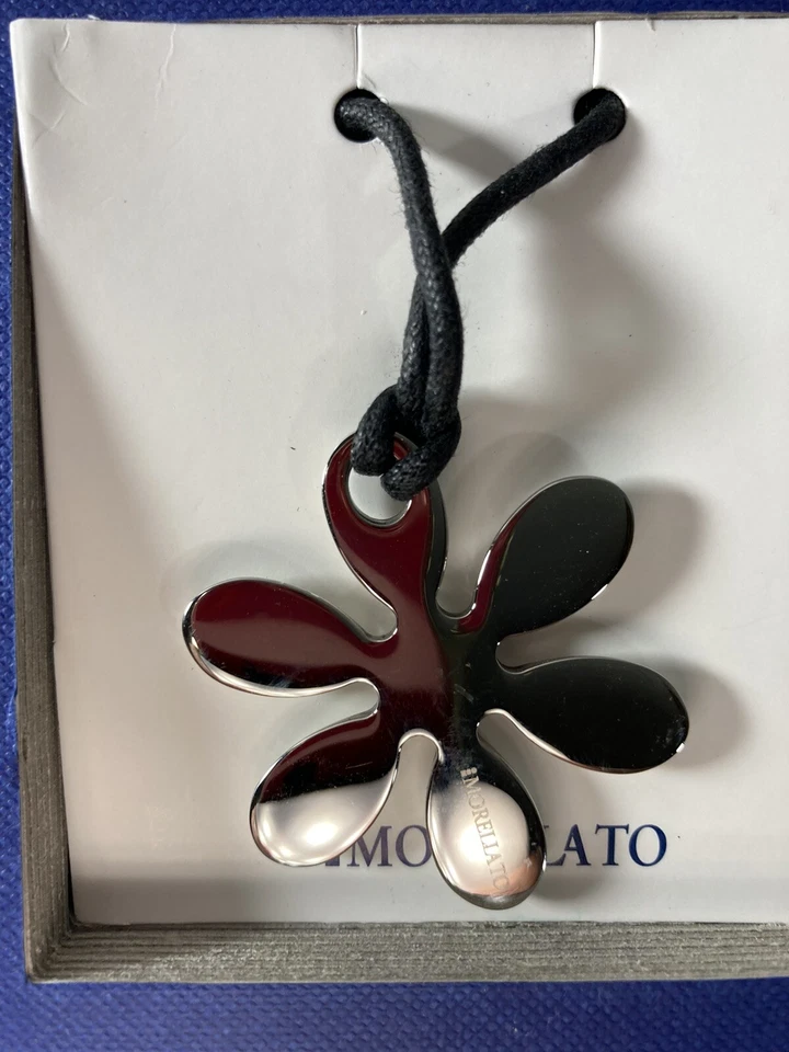 Collar de cuero colgante de diamantes naturales flor Morellato usado 3 colores diferentes Foto 3 de 4