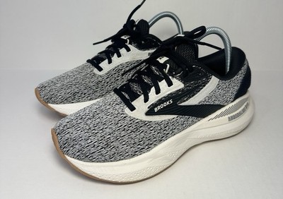 Brooks Adrenaline GTS 24 Shoes Women s Size 7.5M Black White #120426-1B-132