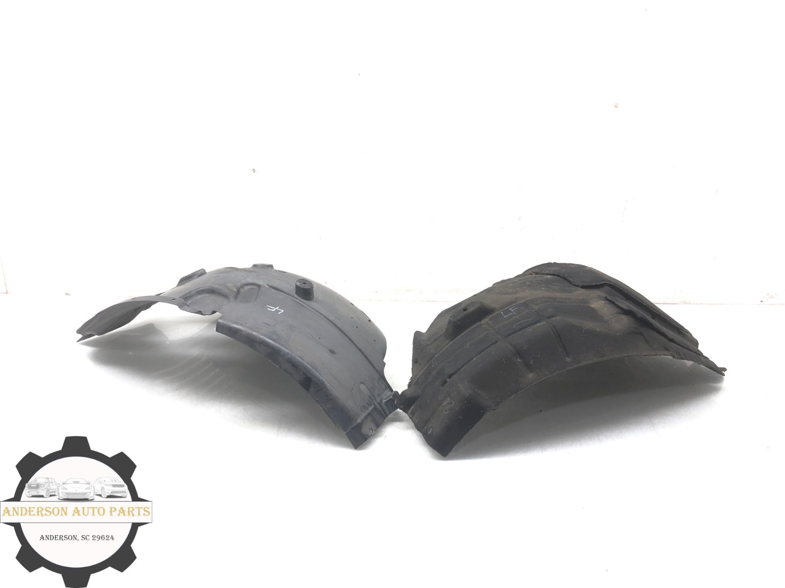Maserati Quattroporte 2014-2021 FRONT+LEFT Fender liner
