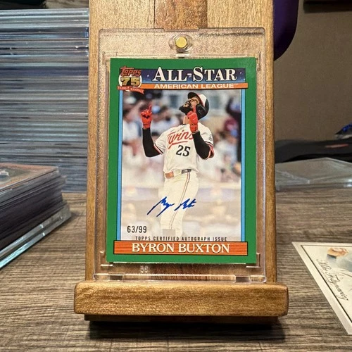 2026 Topps Series 1 Byron Buxton Green (RAW)