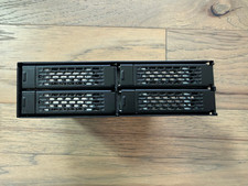 ICY DOCK ToughArmor MB699VP-B V3 U.2/U.3 NVMe SSD Backplane Cage Drive Bay Panel
