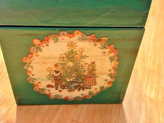 Vintage Box Purse/Christmas/Decoupage/Handcrafted/1960s/Used Good - Image 4 of 4