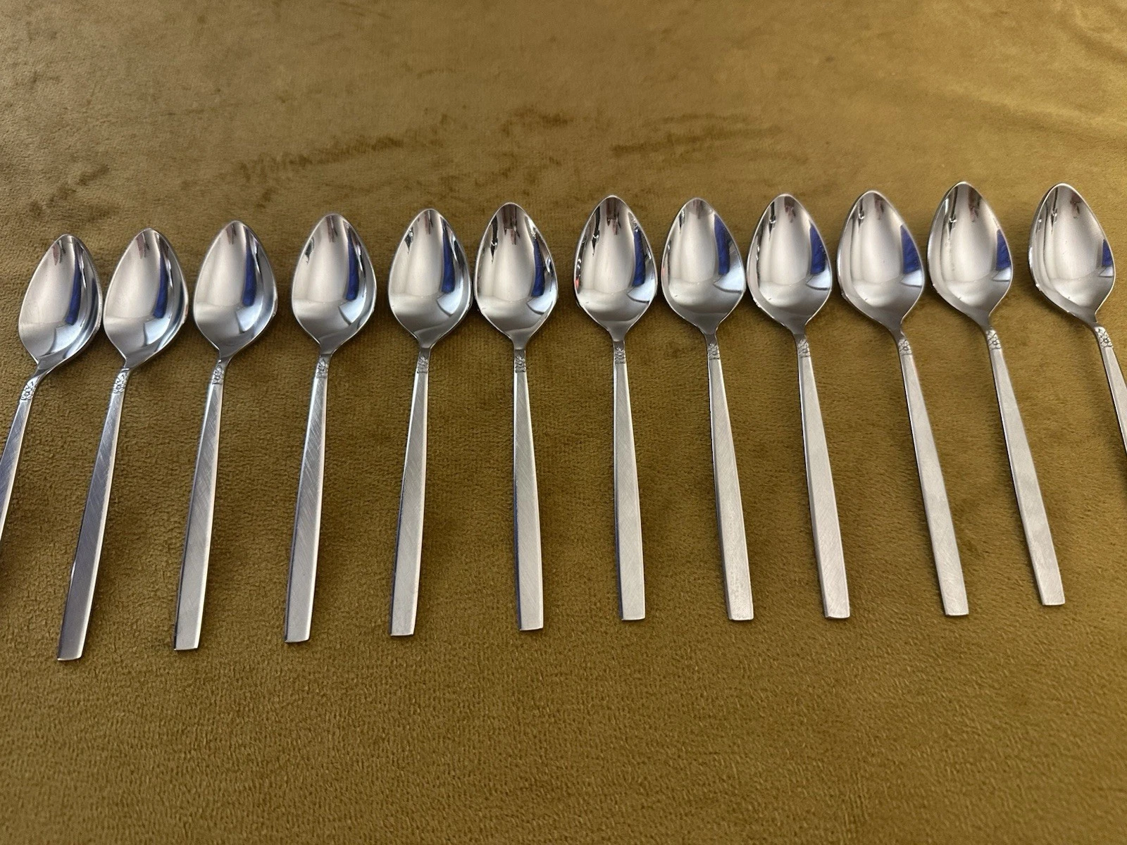 (12) Teaspoons Oneida MELISSA Stainless Flatware