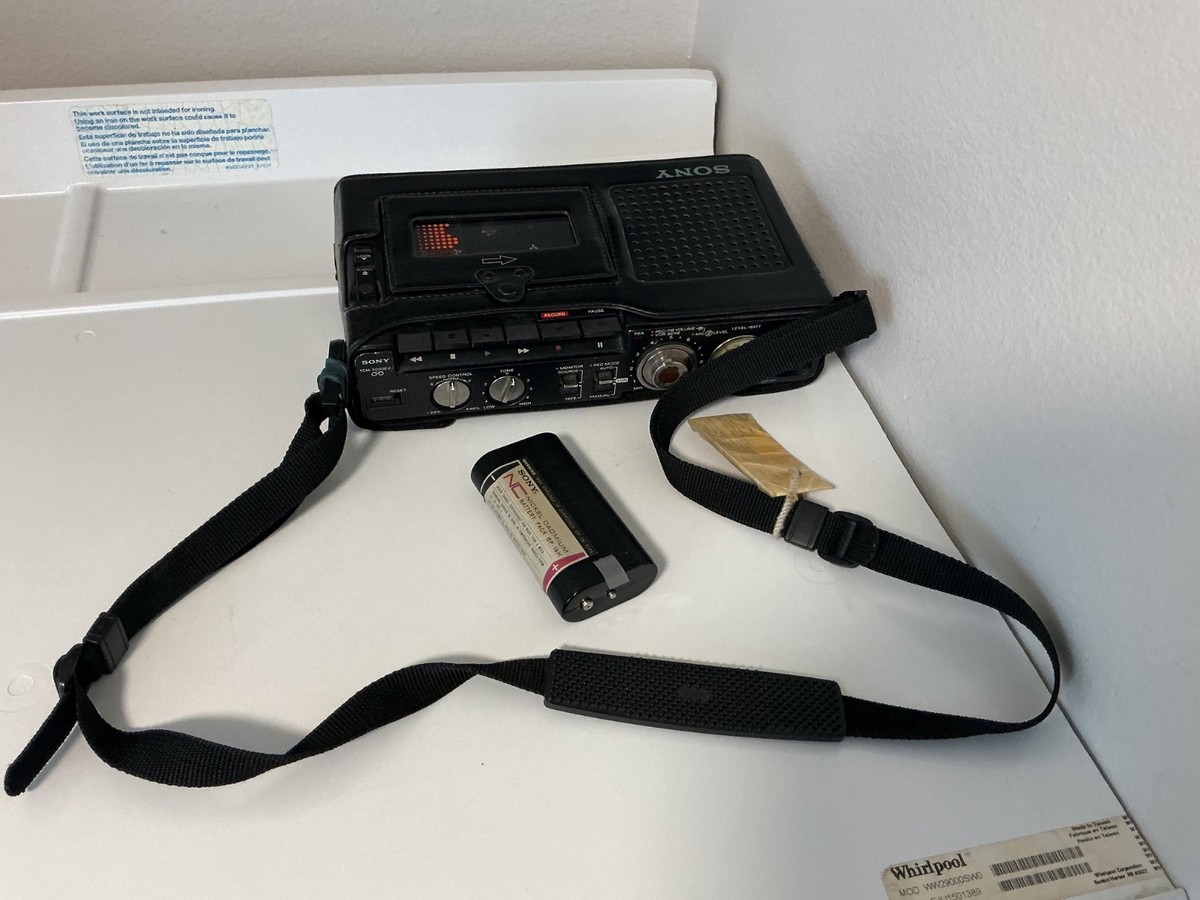 Sony Pressman TCM-5000EV Desktop Cassette Voice Recorder for