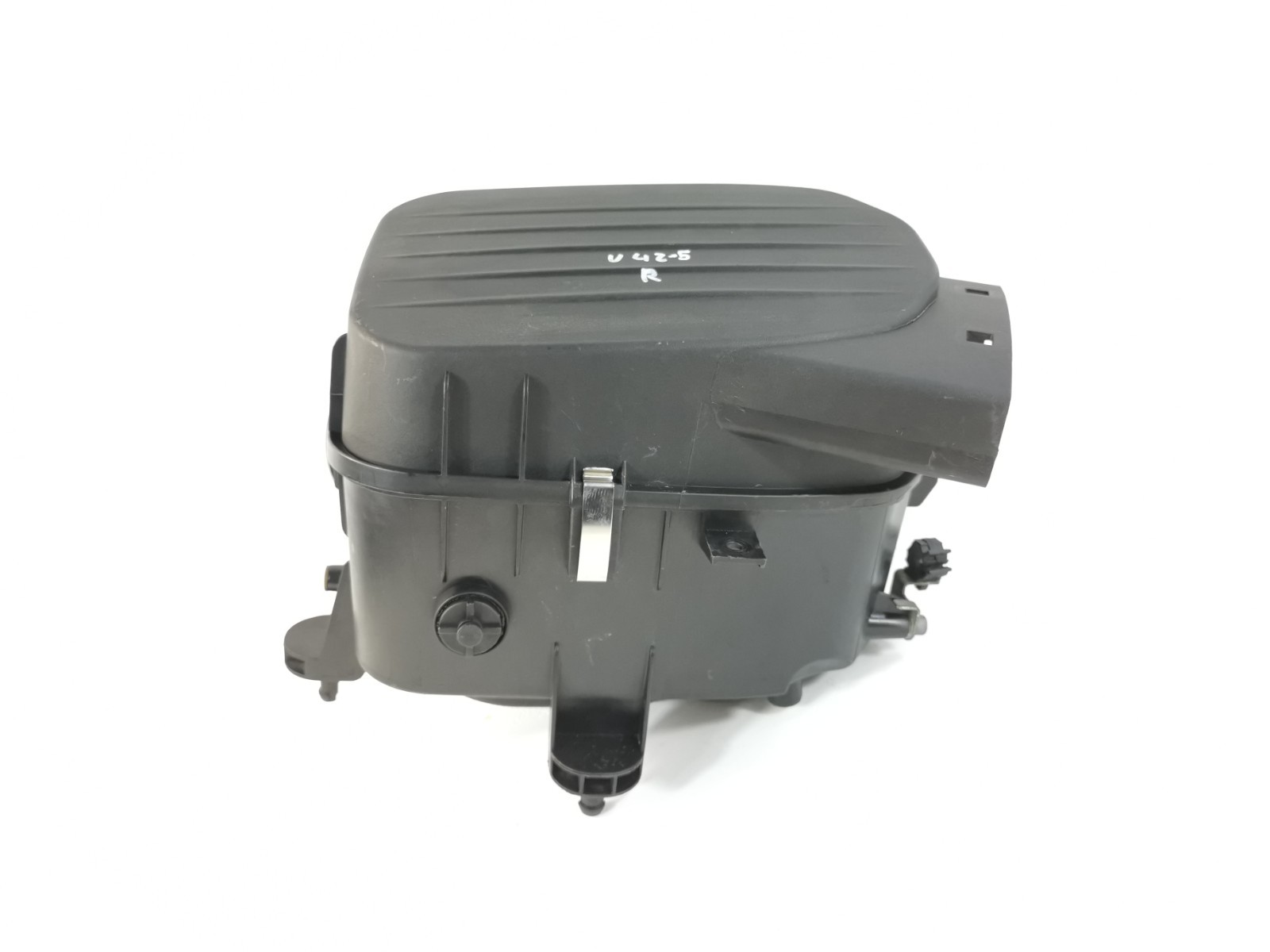 Maserati Ghibli RWD 3.0 2015 Right Side Engine Air Filter Box 670001543 OEM