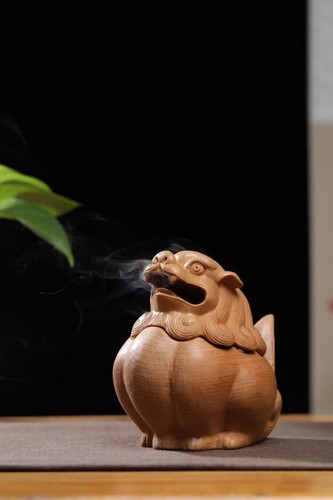Chinese Beech Wood Hand Carved Pixiu Censer Statue 榉木 貔貅香炉 - Picture 1 of 11