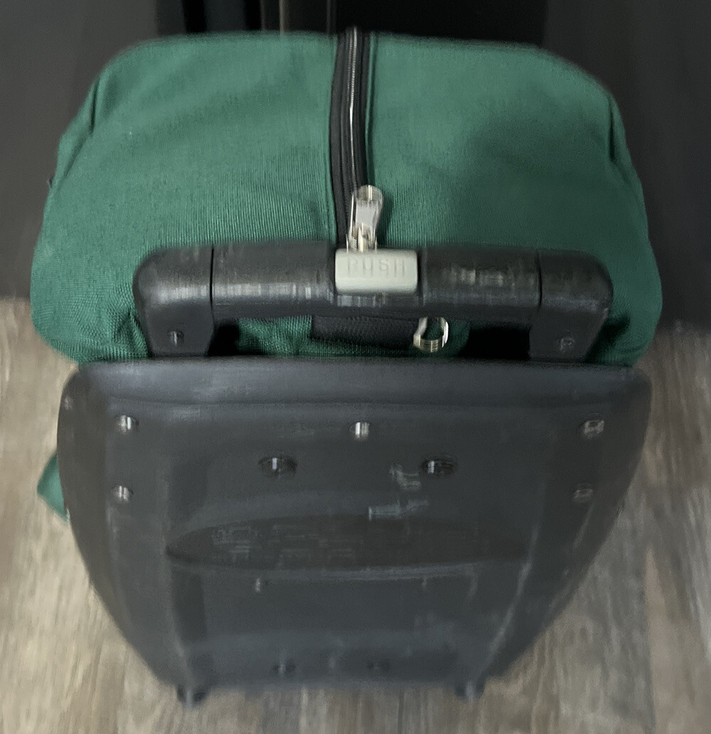 Club Glove Duffle Travel Golf Bag Wheeled Green 25” Height (embroidered