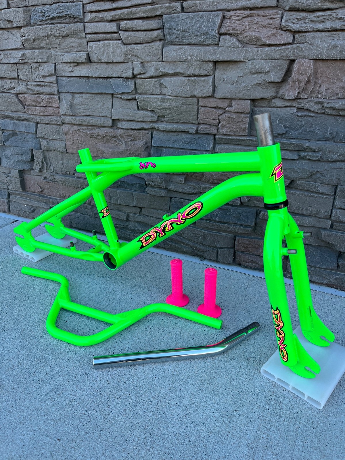 Dyno Air Bmx Bike Old School Bike Gt Compe Frame Forks Handlebars Neon Green