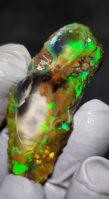 Premium Ethiopian Opal Natural Rough 42 Ct Neon Fire Pattern Transparent Crystal