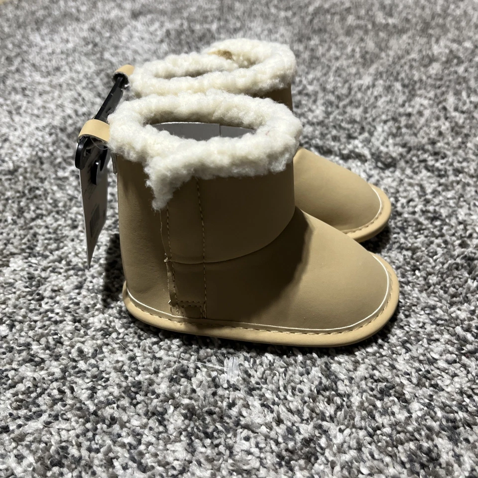 Carter's Child of Mine Baby девочки желтовато-коричневый искусственного меха ботинки, размер 3-6 месяцев - Изображение 2 из 4