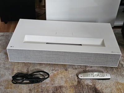 LG Hu85la 4k Smart UST Ultra Short Throw Projector Low Hours