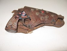 RED RANGER WYANDOTTE TOYS TIN METAL 1950s CLICKER TOY GUN W/ Holster