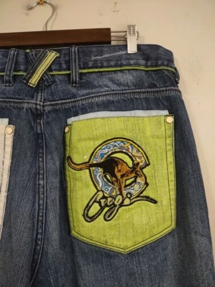 COOGI Jeans Embroidered Baggy Y2K 90s Hip Hop Patch EUC Mens size 38x34 - Image 3 of 4