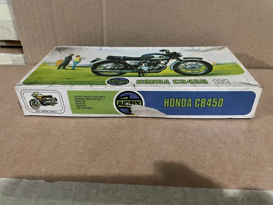 HONDA CB450 SCALA 1/16 AIRFIX - Immagine 2 di 4