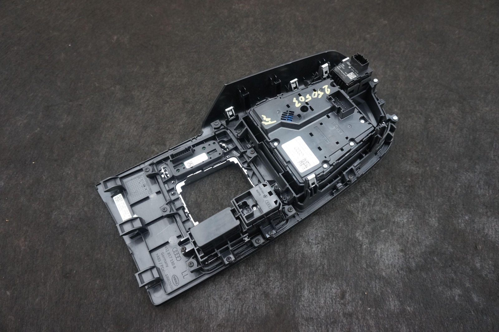Front Center Console Multimedia Touch Pad Trim Bezel 4S1919614D Audi R8 4S 18-24