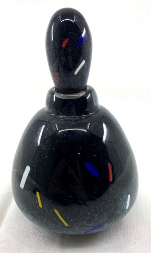 Hermosa botella de perfume y tapón de vidrio artístico firmado por artista de 8" de alto 1995 - Imagen 5 de 12