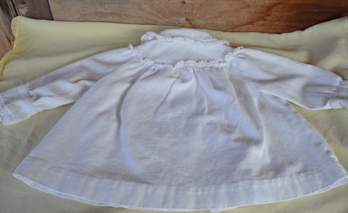 VTG Handmade White Coat Child or Doll Lace Trim 2 MOP Buttons 14.5" across chest - Picture 9 of 13