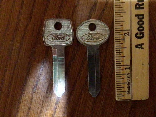 Vintage Ford Mustang Blank Key Set Pony Small Hole - Picture 2 of 2