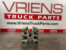 PACCAR PETERBILT KENWORTH SPACER-BLOCK FRONT AXLE B80-6011-080 OLD# 02-01701-080