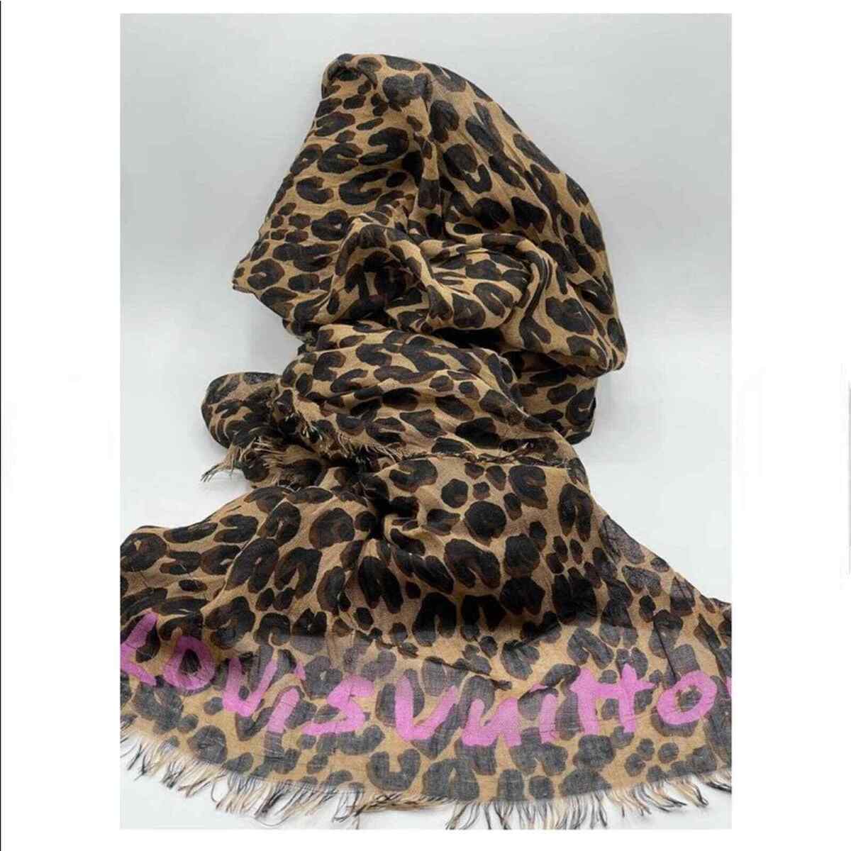 LOUIS VUITTON x Stephen Sprouse Graffiti Leopard Etole Scarf LOUIS VUITTON x Stephen Sprouse Graffiti Leopard Etole Scarf