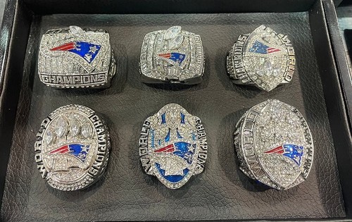 NE Patriots Tom Brady Champions Ring - ONLY 1 RING & BOX - USA In Hand - Picture 4 of 15