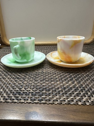Pair of Akro Agate Demitasse Cups & Saucers, Green And Orange Marbled Slag Glass - Picture 4 of 9