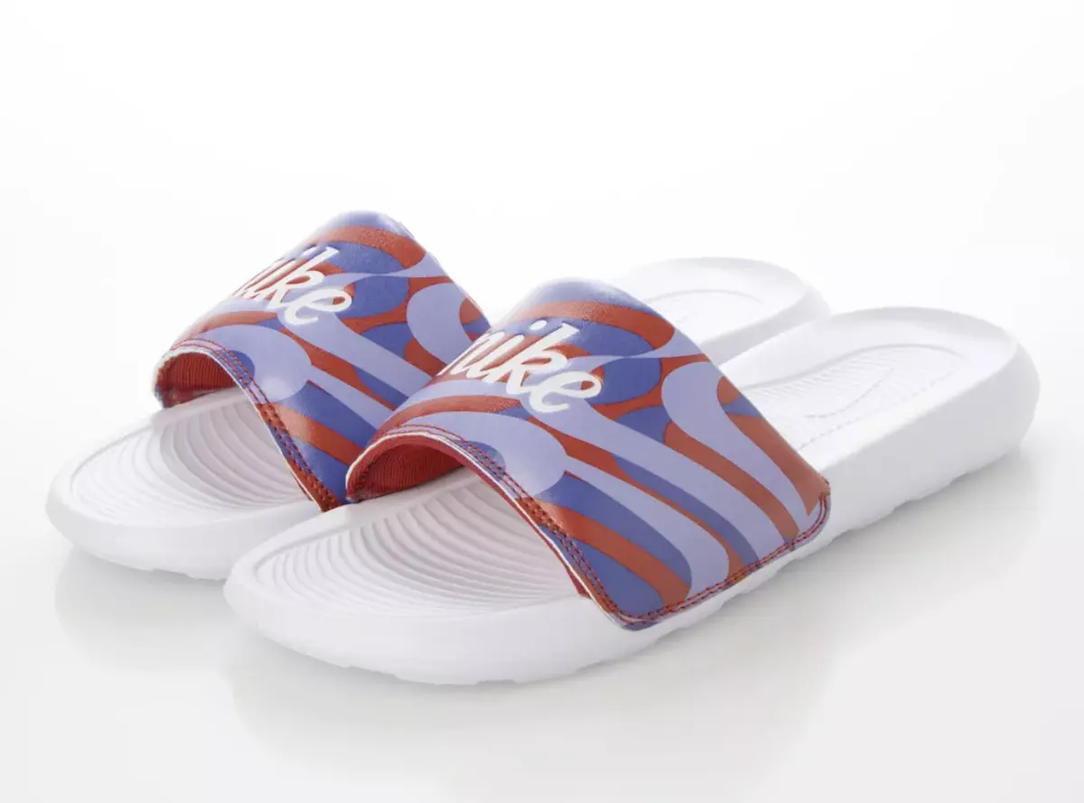 Nike top free slides