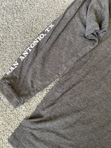 Gold’s Gym 40th Year Gray Core Training Long Sleeve Shirt Men’s Size Large - Picture 6 of 6