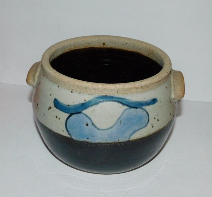 NEAT ZAMETKIN 1976 ASTORIA POTTERY POT WITH LID AND HEART DESIGN
