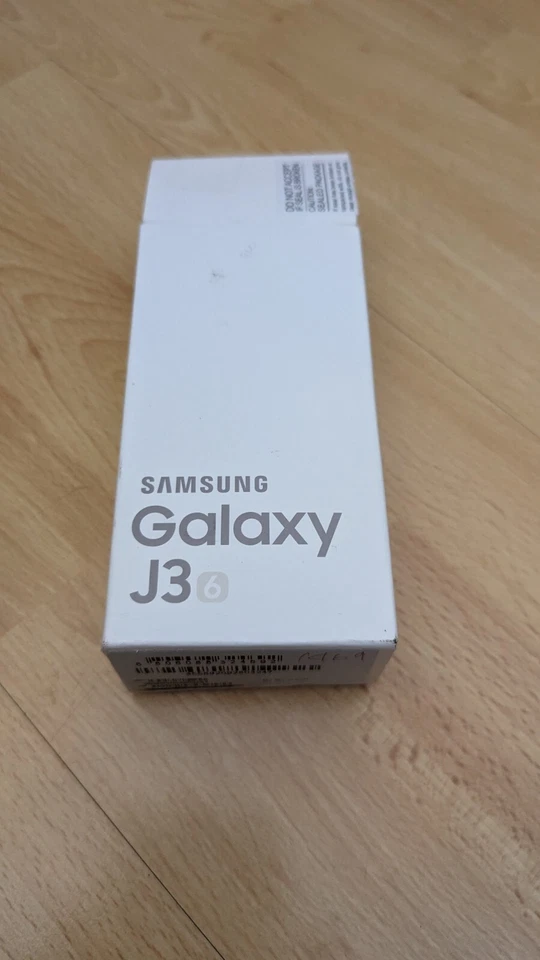 New Black 8GB SAMSUNG Galaxy J3 6 Smart Phone Mobile Phone Vodafone - Image 2 of 4