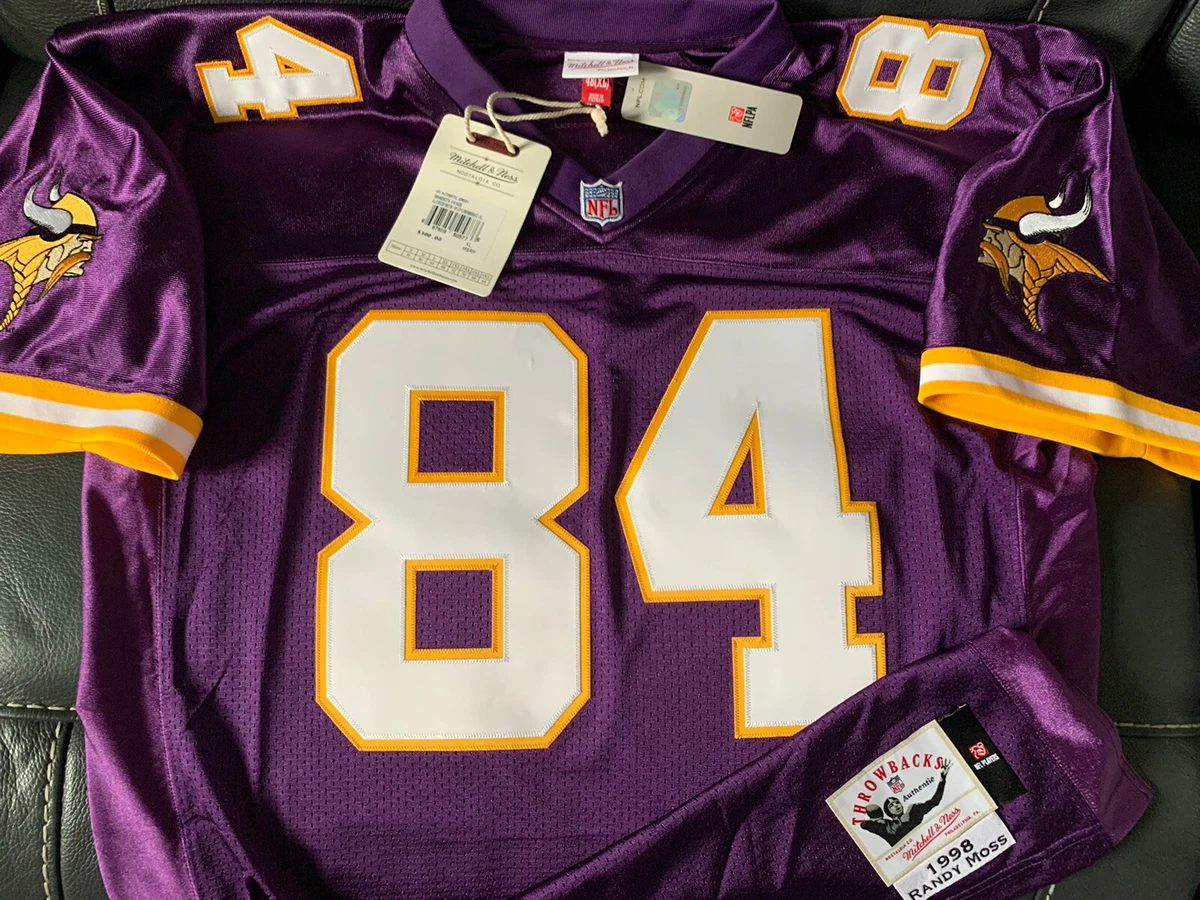 Mitchell and ness hotsell randy moss jersey