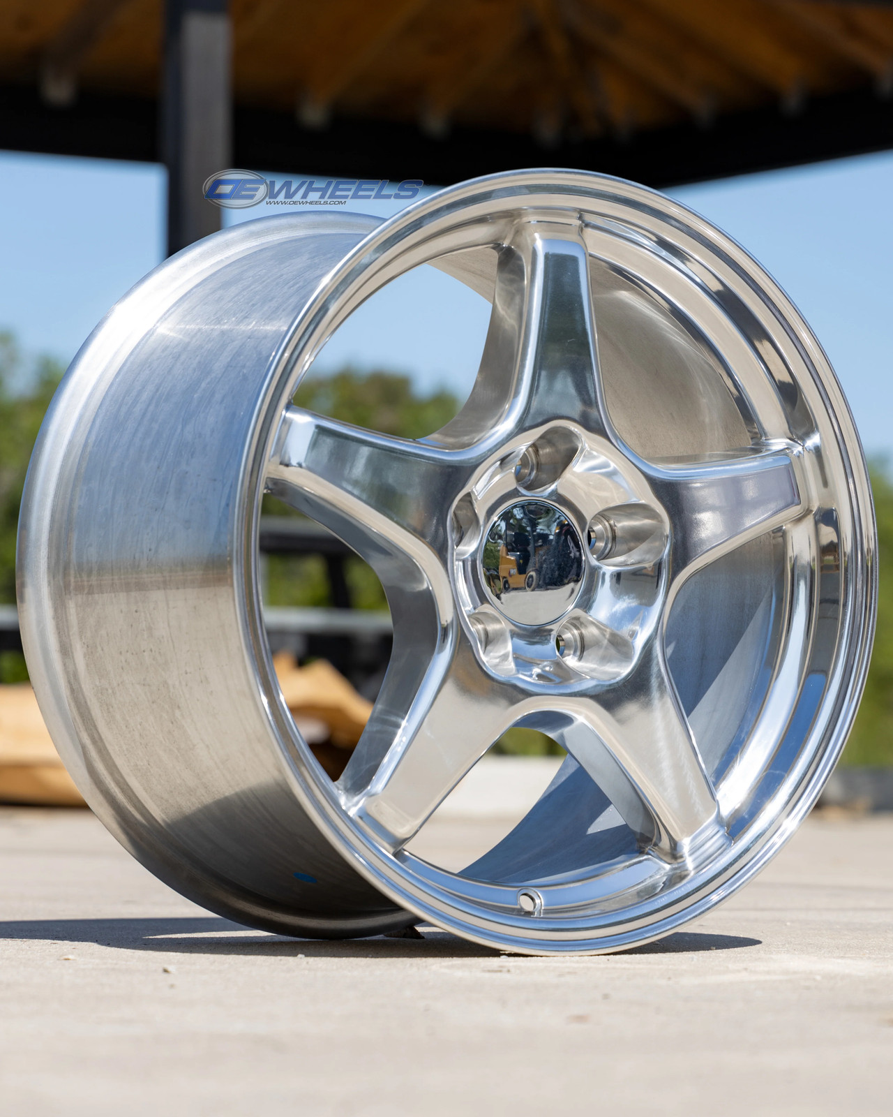 OE Wheels CV01-17095-5475-56P 17" Replica fits Chevrolet Corvette ZR1 Polished