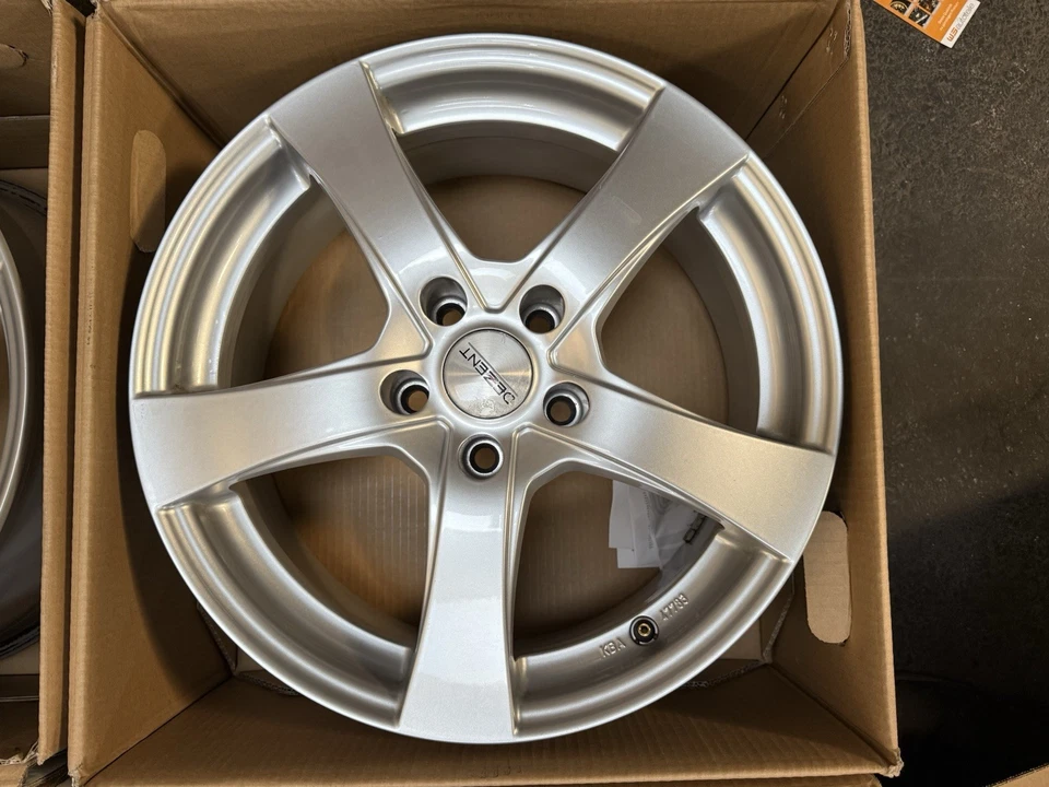 4x Dezent TR 7 X 17 pulgadas 5 X 112 ET 38 plata Audi Seat Skoda VW Mercedes BMW - Imagen 3 de 4