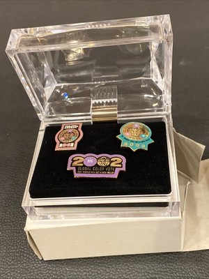 Mars M&M's Candy M&M 2002 Global Color Vote Set Of 3 Lapel Pins w/ Display Case