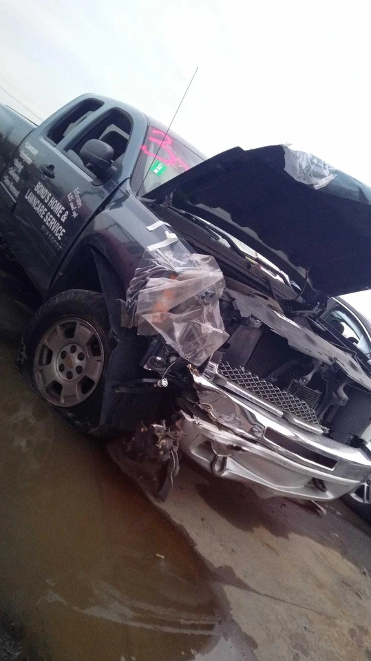 2013 Chevrolet Silverado 1500 Transfer Case Assembly 4WD OEM 172K Miles - Image 2 of 4