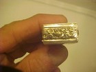Beautiful Vintage Silver Plated  Repoussé Fruit & Floral Snuff/ Pill Box — photo 2
