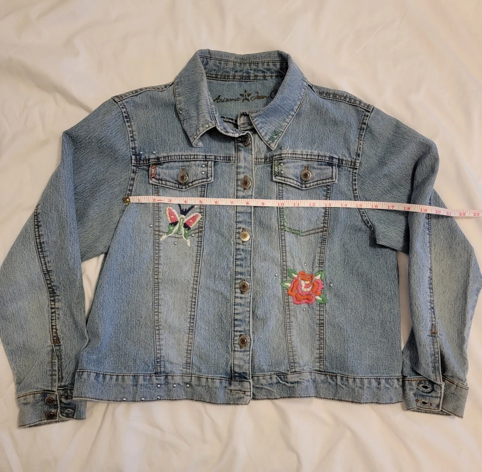 Chaqueta de mezclilla azul para mujer Arizona Jean Company XL bordada personalizada con botones Foto 2 de 4