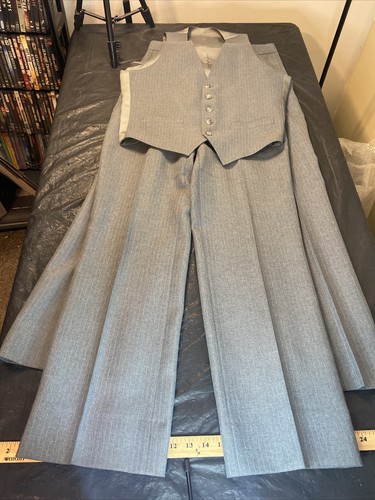 Pantalones de vestir gris a rayas 2 Customs para hombre con cinturón y chaleco ZCMI Company - Imagen 1 de 23