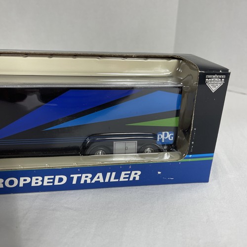 SpecCast 32905 PPG Starphire 1:64 Peterbilt 379 W/ Dropbed Trailer Die Cast - Picture 5 of 20
