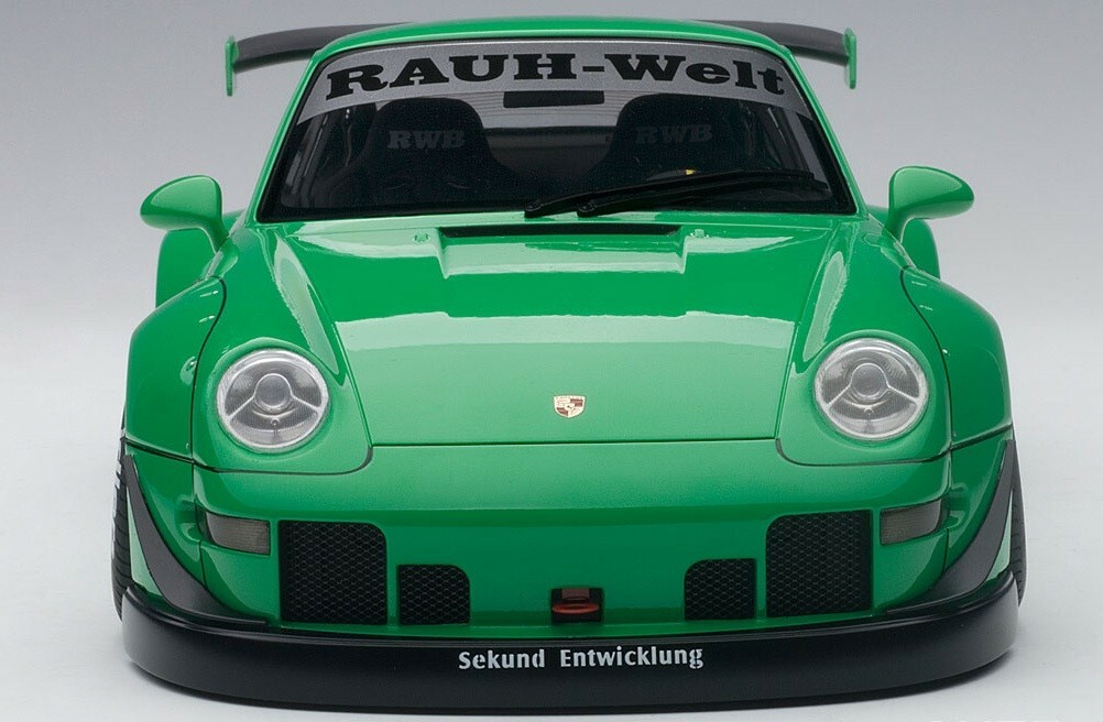 PORSCHE 911 993 CARRERA RWB GREEN WITH GUNMETAL GRAY WHEEL 1 PORSCHE 911 993 CARRERA RWB GREEN WITH GUNMETAL GRAY WHEEL 1