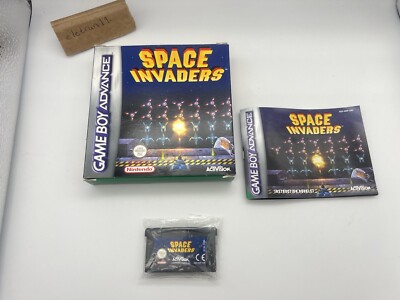 Nintendo Gameboy Advance Space Invaders.