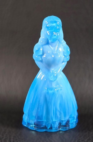 Boyd's Crystal Art Glass JENNIFER THE DOLL #12 ALPINE BLUE 3-31-98 NOS