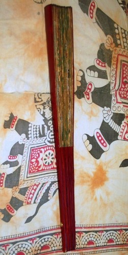 VENTAGLIO ORIENTALE DIPINTO A MANO 133X76. DA PARETE. - Foto 5 di 5