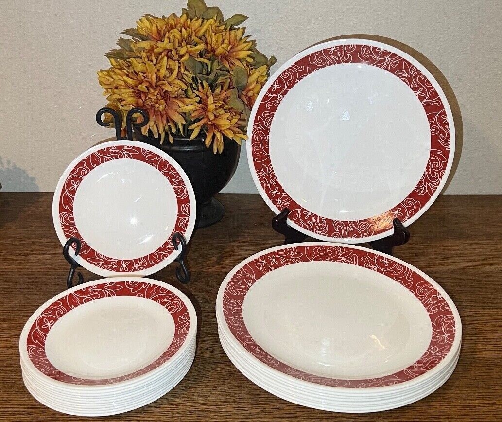 Corning Corelle BANDHANI Dinner 10 1/4”, Side Plates 6 3/4" Red