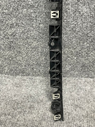 Chrysler Pacifica Bracket 🔩 Rear Right Quarter Trim 2017–2025 OEM 55112812AC - Picture 8 of 13