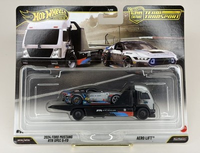 Hot Wheels Premium Team Transport 2026 Mix 2 Vehicle Ford Mustang RTR Die-Cast