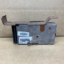 88-94 Chevy GMC Truck C1500 Factory Radio Tuner AMP Amplifier CDM 16072800 OEM