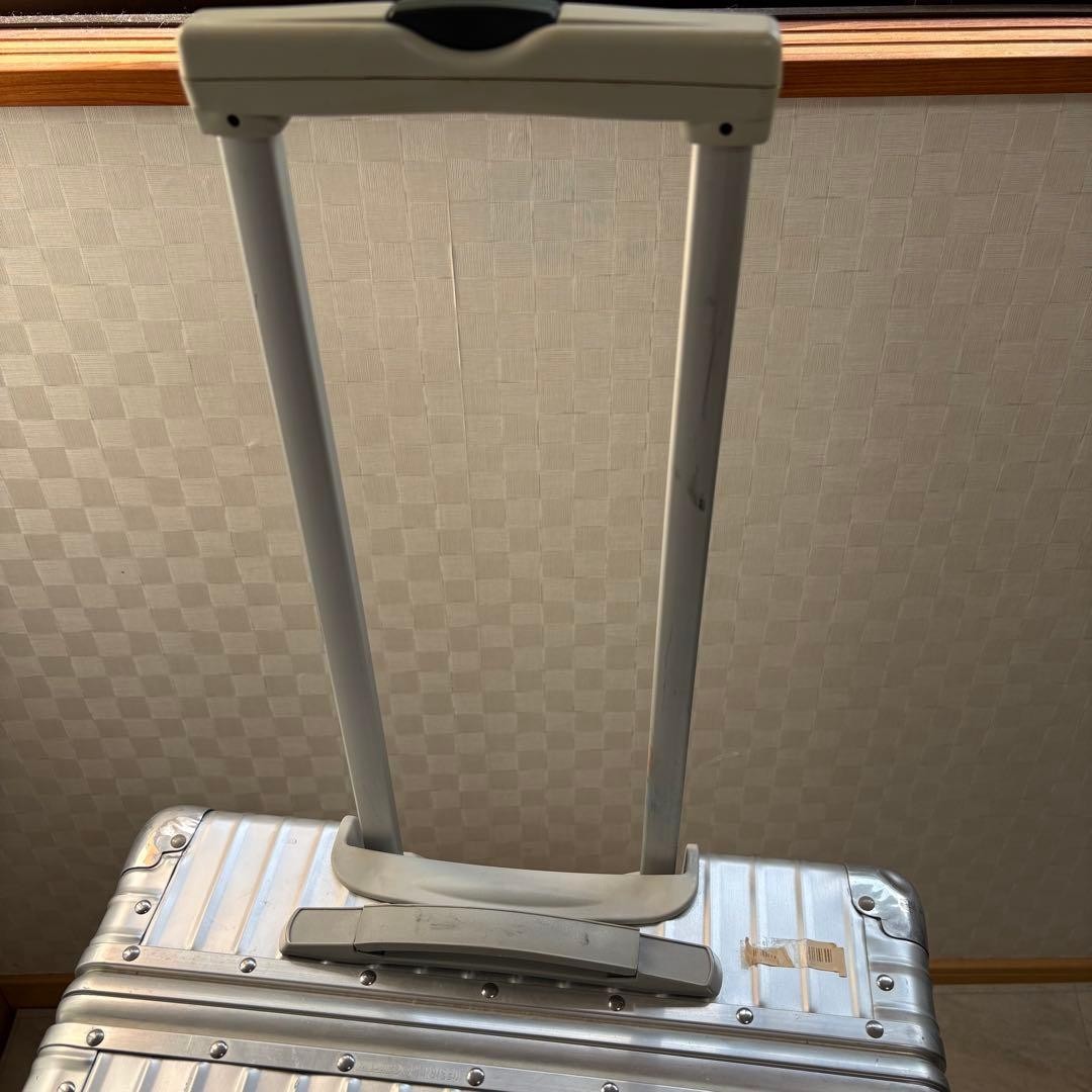 Rimowa Classic Flight 63L Silver 2-wheels Carry Case Suitcase
