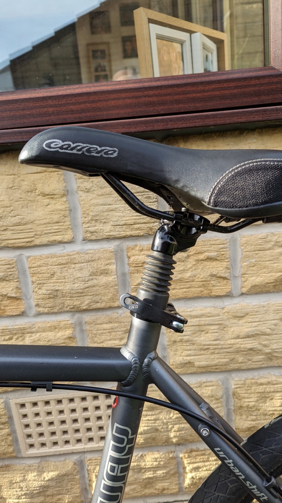 carrera subway 2 hybrid bike 22 inch