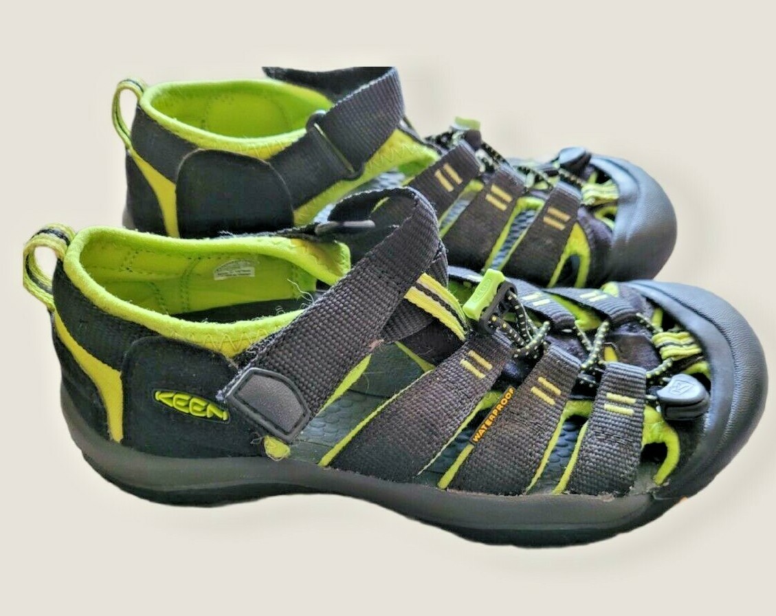 Scarpe sandali impermeabili da trekking ragazzo ragazza Keen H2 Newport 4 nero verde lime